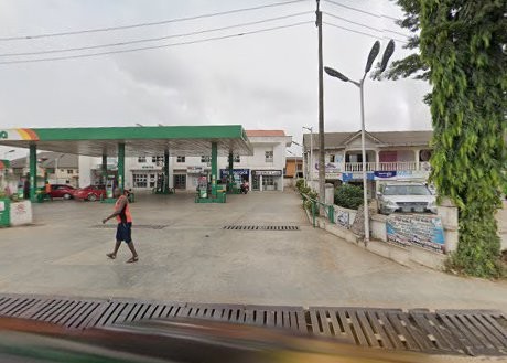 Filling station landmark near Moses Benz Auto Care on Lasu Rd